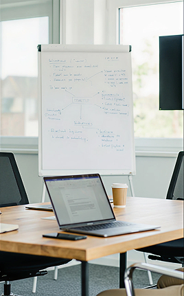 Photo Pierre Soupault lors d'une réunion client